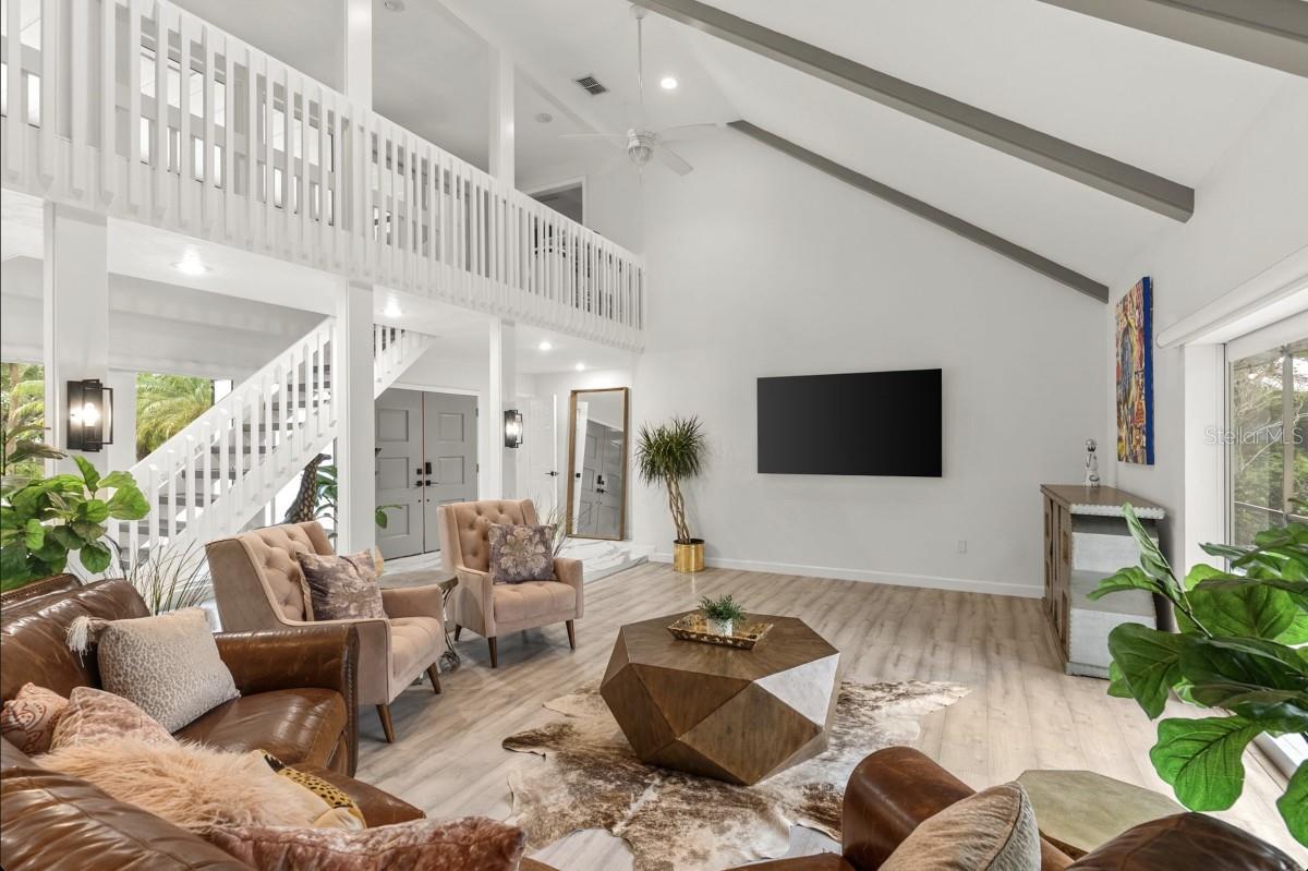 765 SIESTA KEY CIR, SARASOTA, FL, 34242