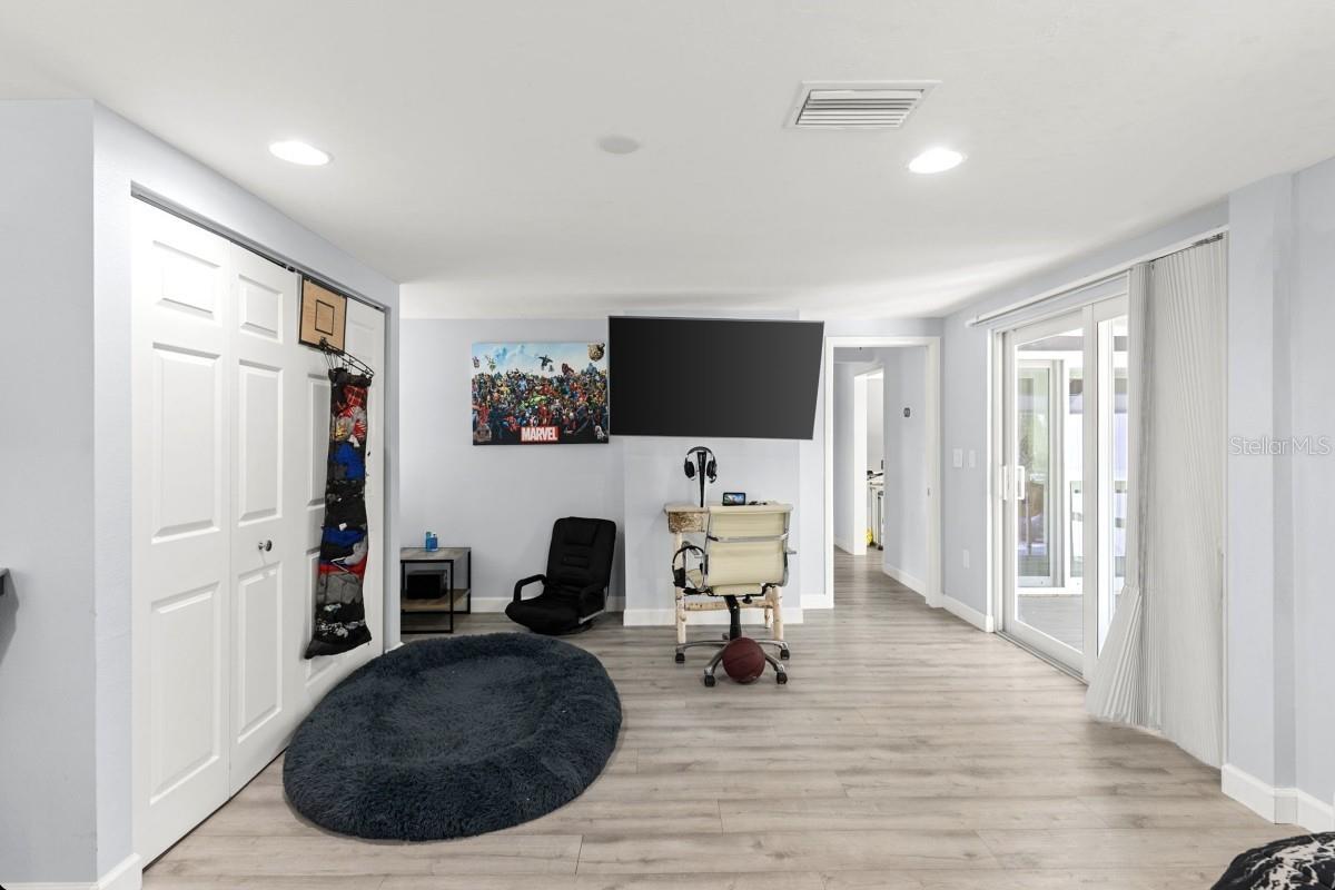 765 SIESTA KEY CIR, SARASOTA, FL, 34242