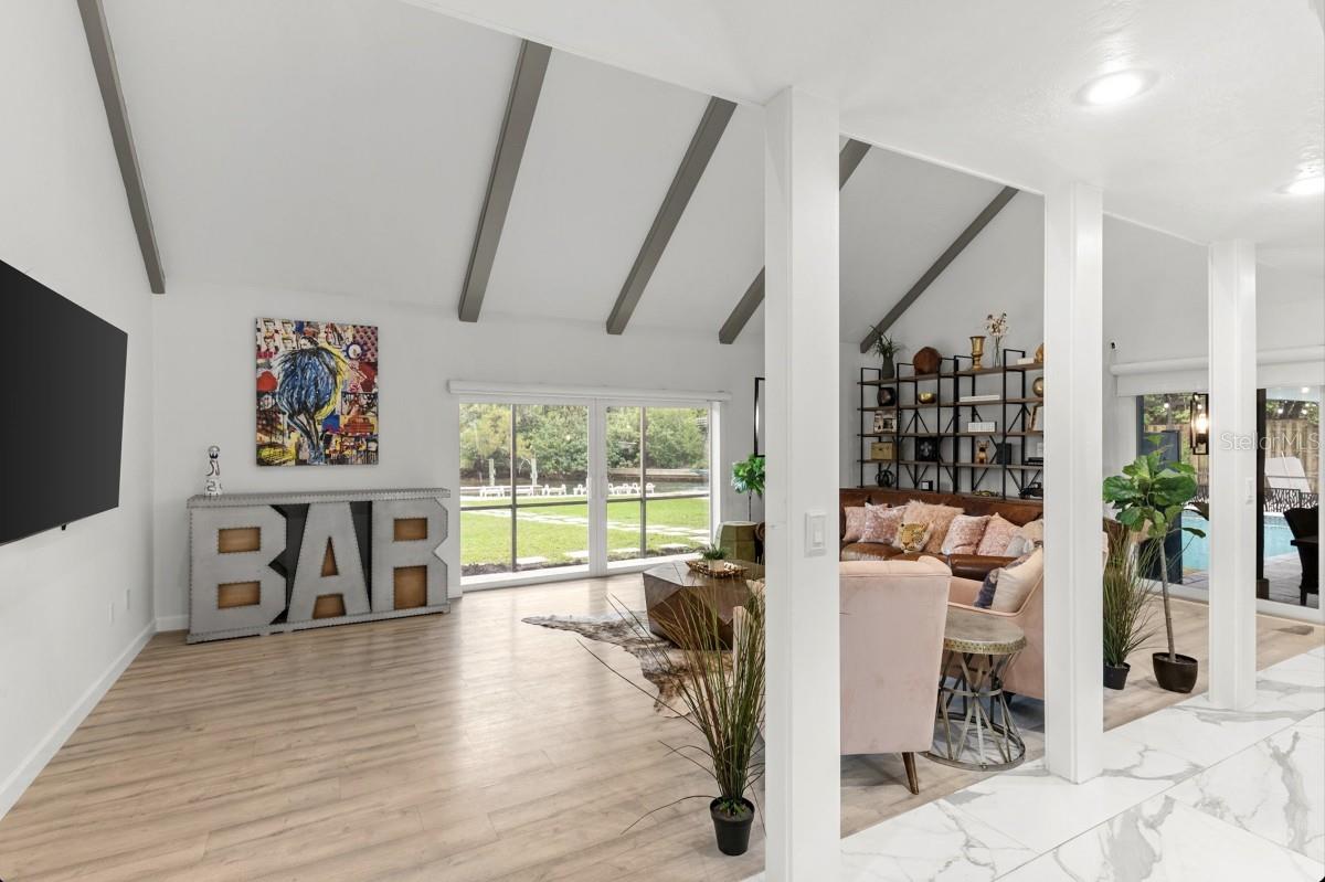 765 SIESTA KEY CIR, SARASOTA, FL, 34242