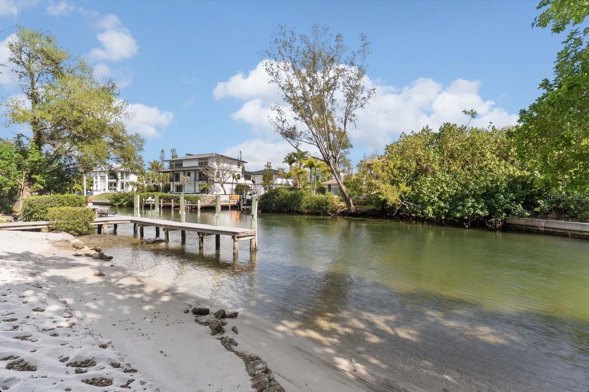 765 SIESTA KEY CIR, SARASOTA, FL, 34242