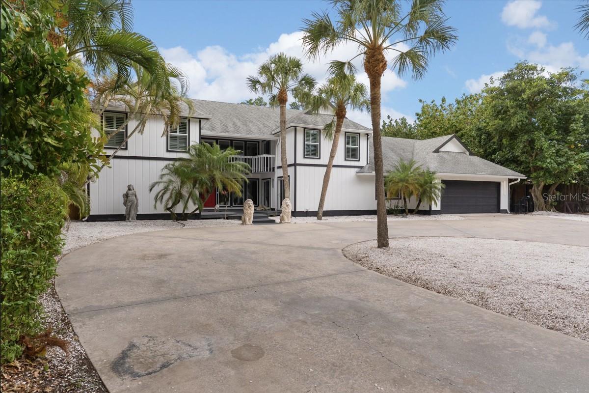 765 SIESTA KEY CIR, SARASOTA, FL, 34242