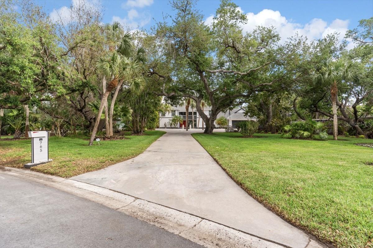 765 SIESTA KEY CIR, SARASOTA, FL, 34242