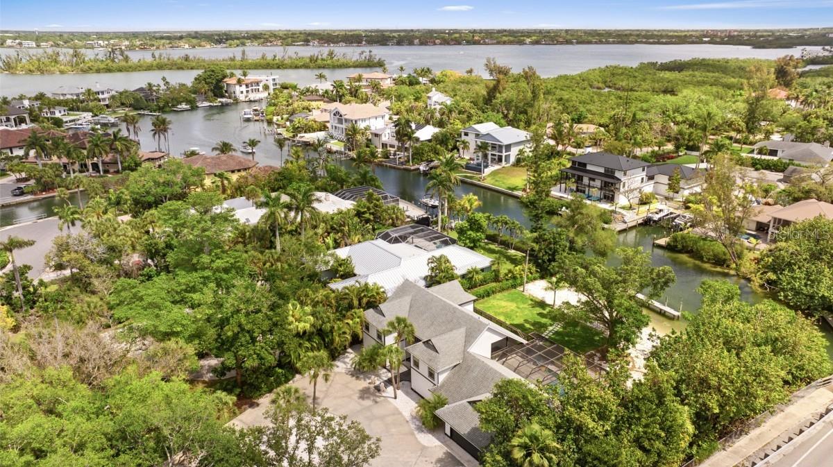 765 SIESTA KEY CIR, SARASOTA, FL, 34242