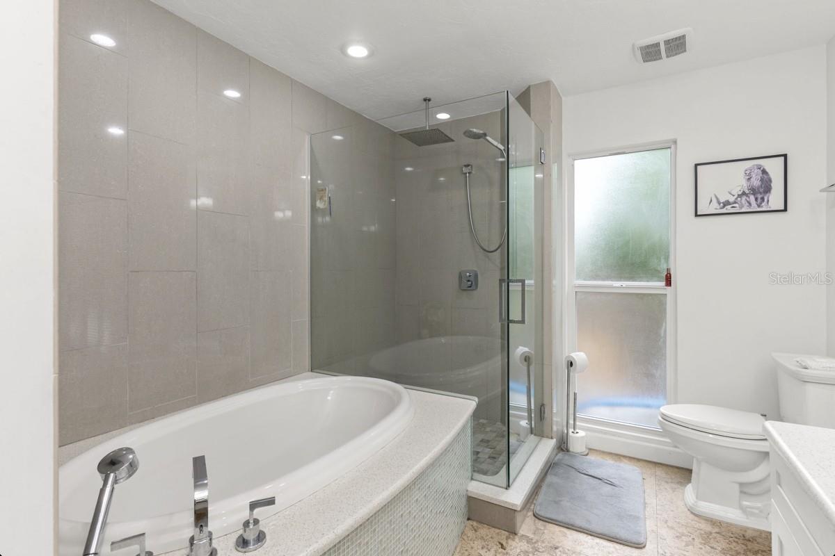 765 SIESTA KEY CIR, SARASOTA, FL, 34242