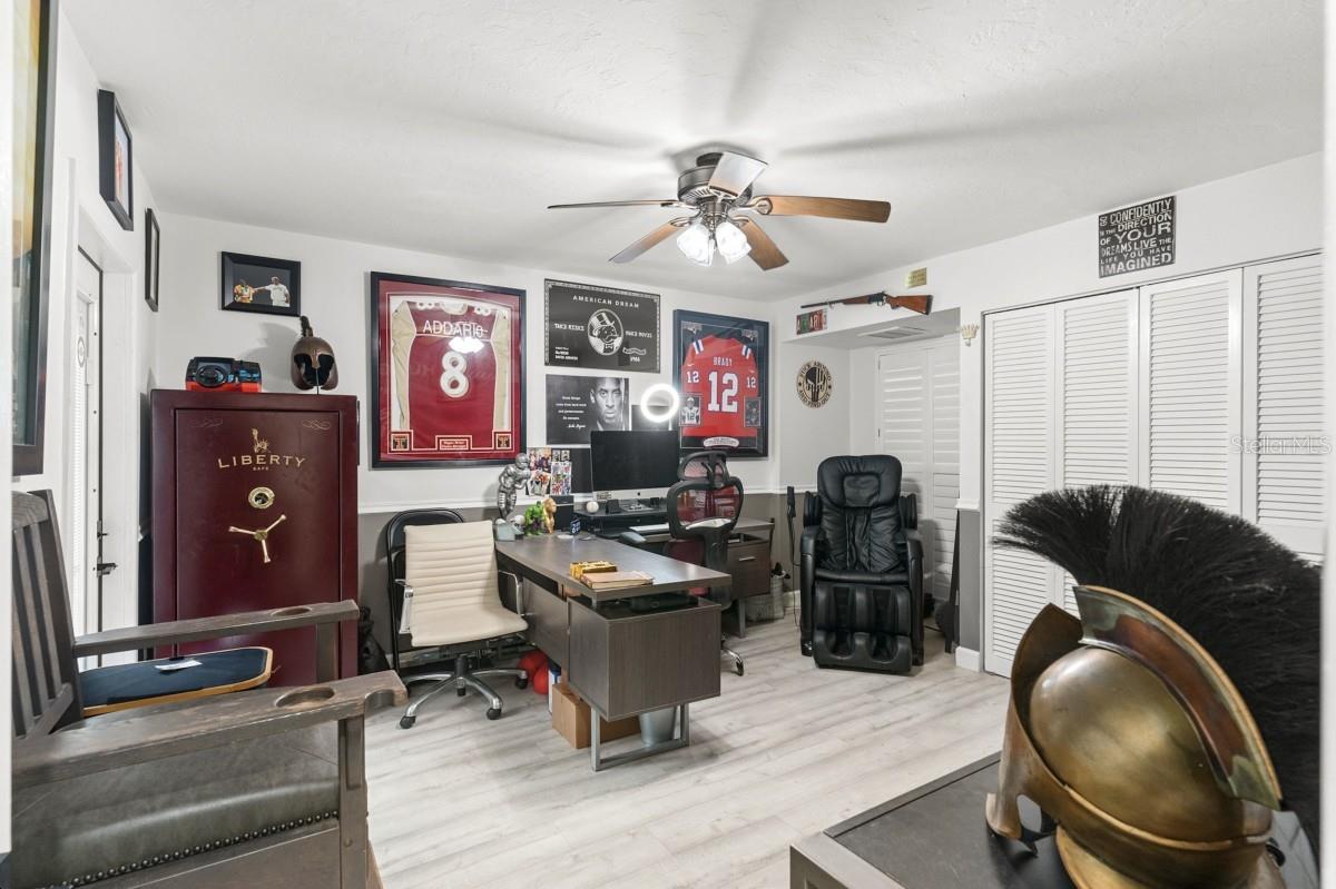 765 SIESTA KEY CIR, SARASOTA, FL, 34242