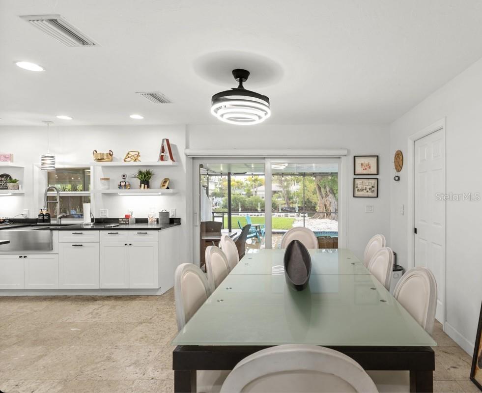 765 SIESTA KEY CIR, SARASOTA, FL, 34242