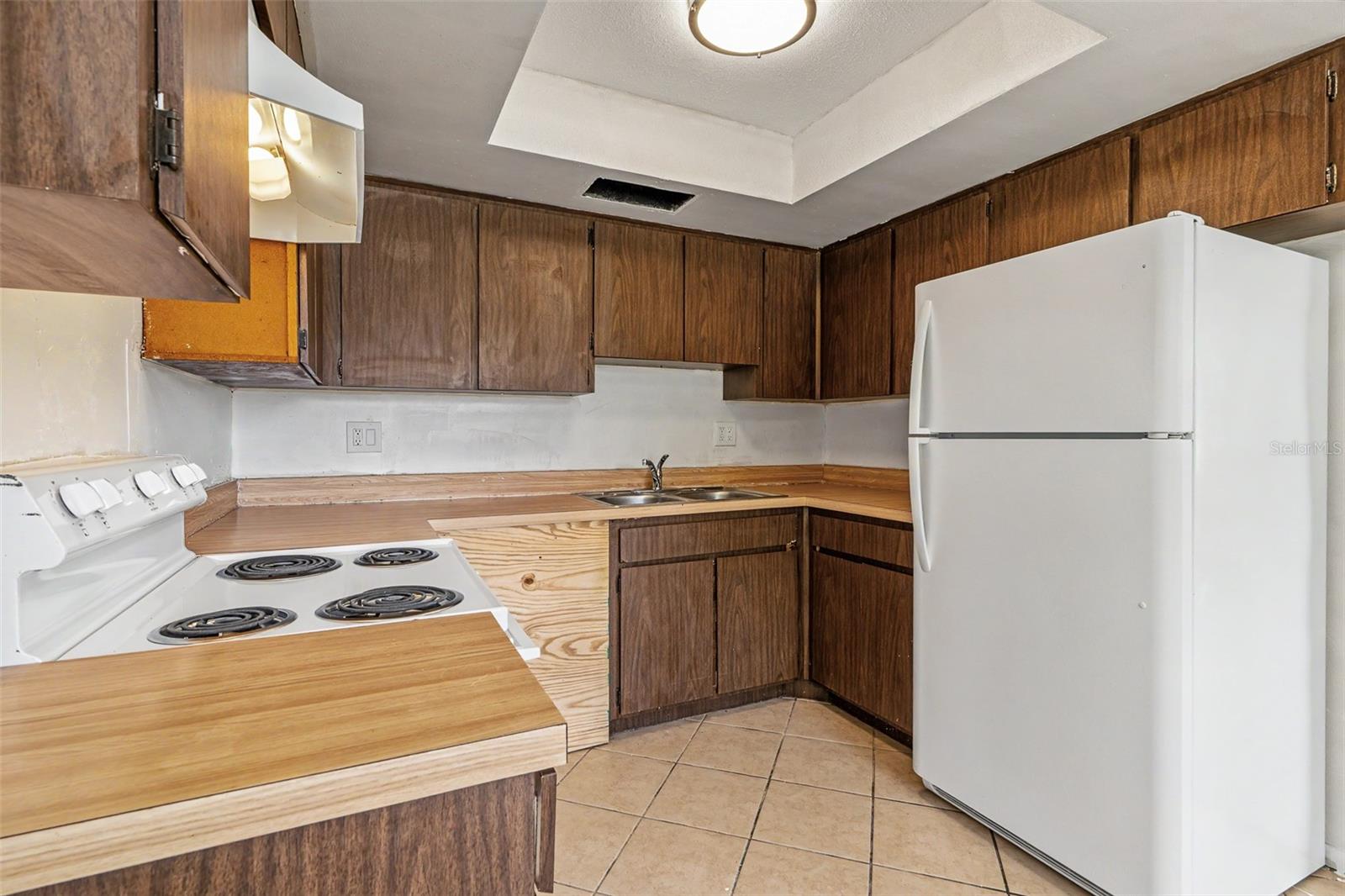3247 DRYER AVE, LARGO, FL, 33770