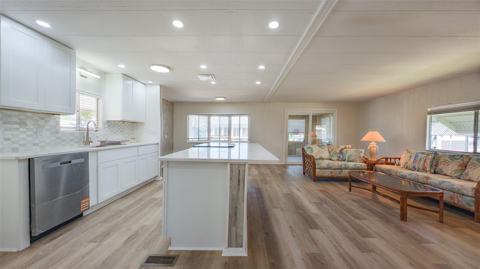229 DIXIE, TARPON SPRINGS, FL, 34689