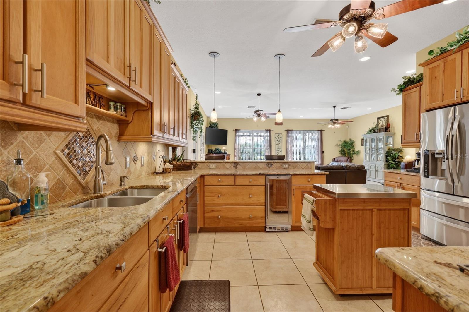 19703 TWIN PONDS RD, UMATILLA, FL, 32784