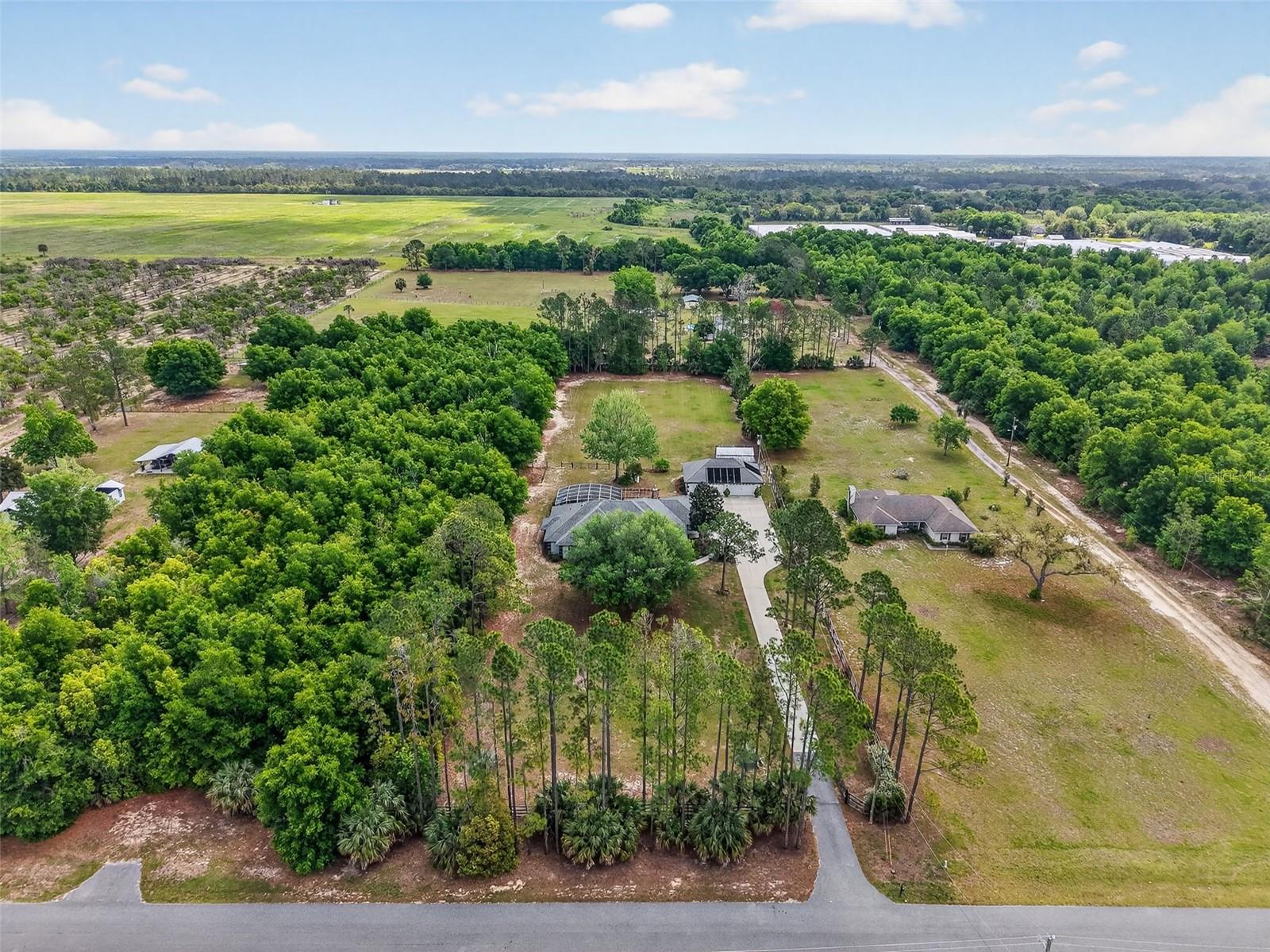 19703 TWIN PONDS RD, UMATILLA, FL, 32784