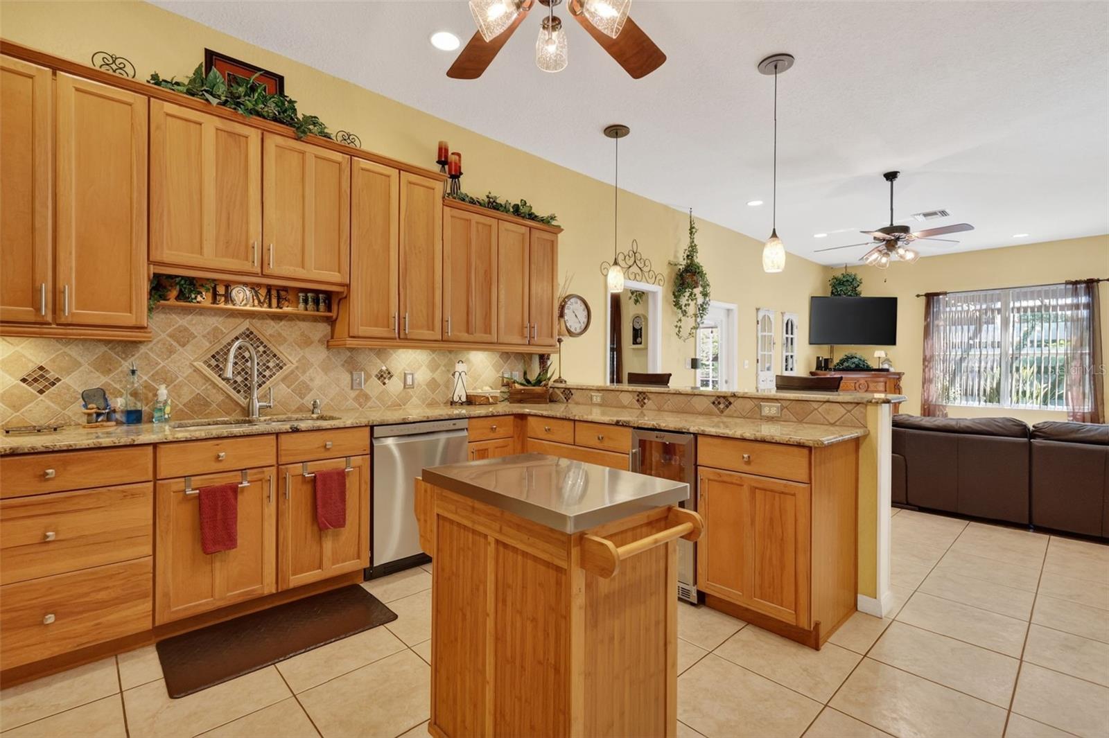19703 TWIN PONDS RD, UMATILLA, FL, 32784