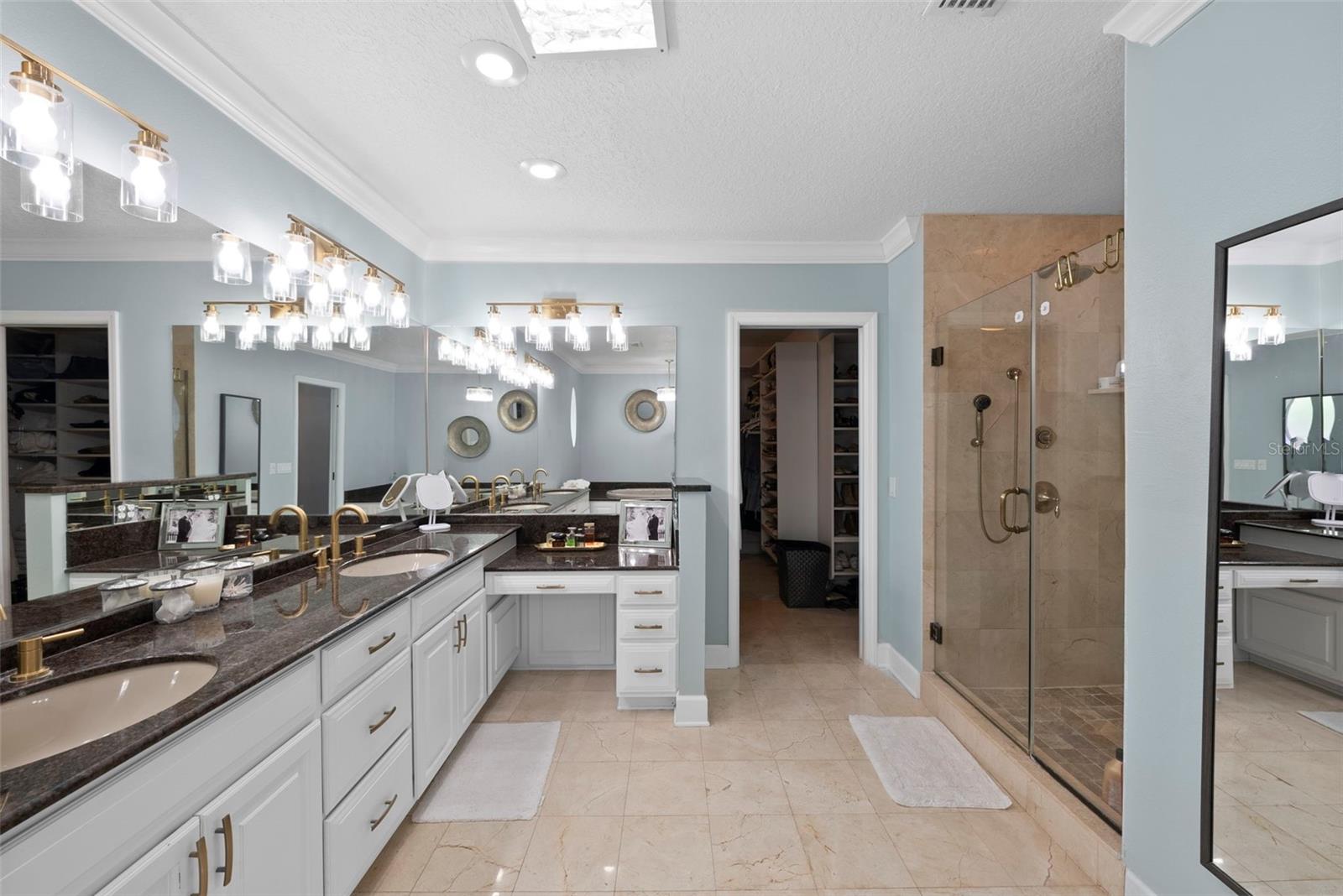 4002 W KENSINGTON AVE, TAMPA, FL, 33629