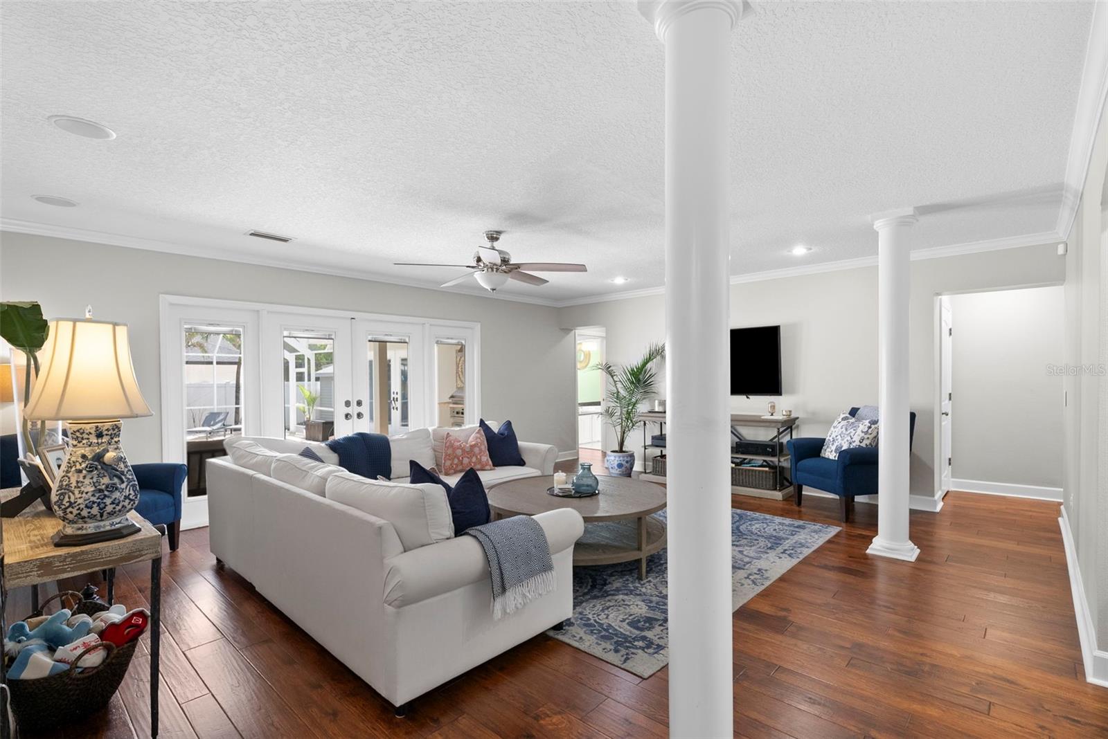 4002 W KENSINGTON AVE, TAMPA, FL, 33629