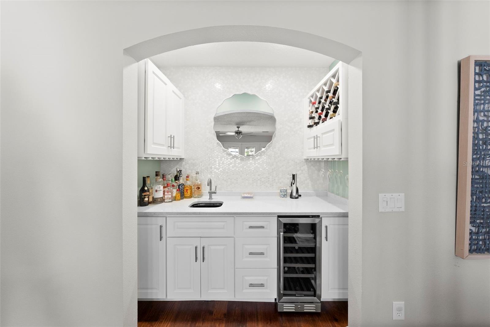 4002 W KENSINGTON AVE, TAMPA, FL, 33629