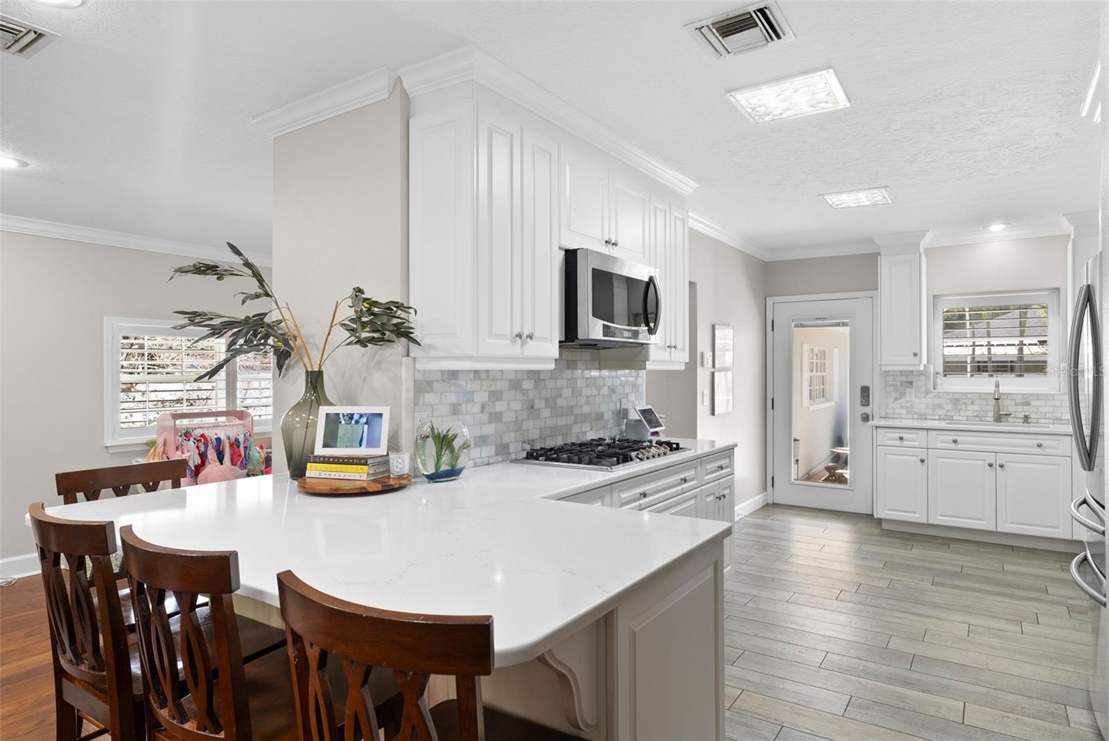 4002 W KENSINGTON AVE, TAMPA, FL, 33629