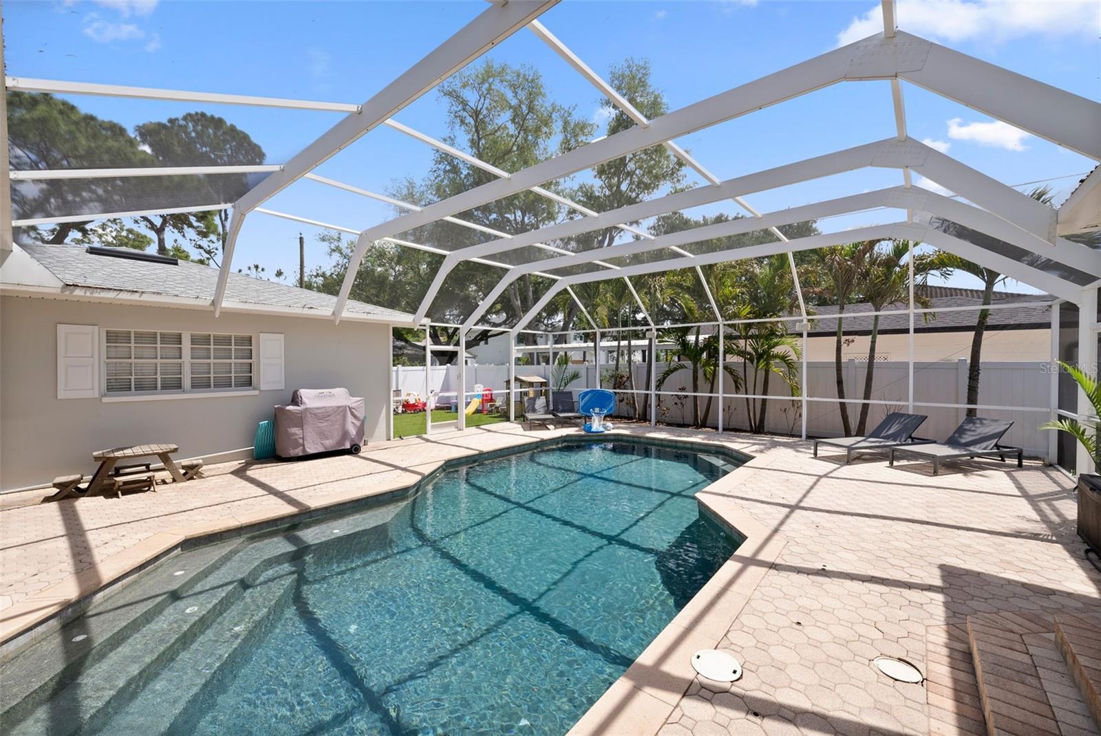 4002 W KENSINGTON AVE, TAMPA, FL, 33629