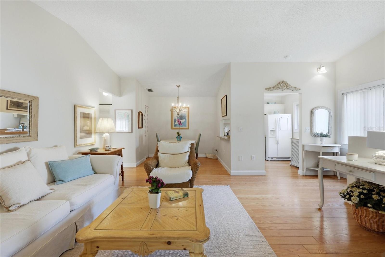 5765 GARDENS DR, SARASOTA, FL, 34243