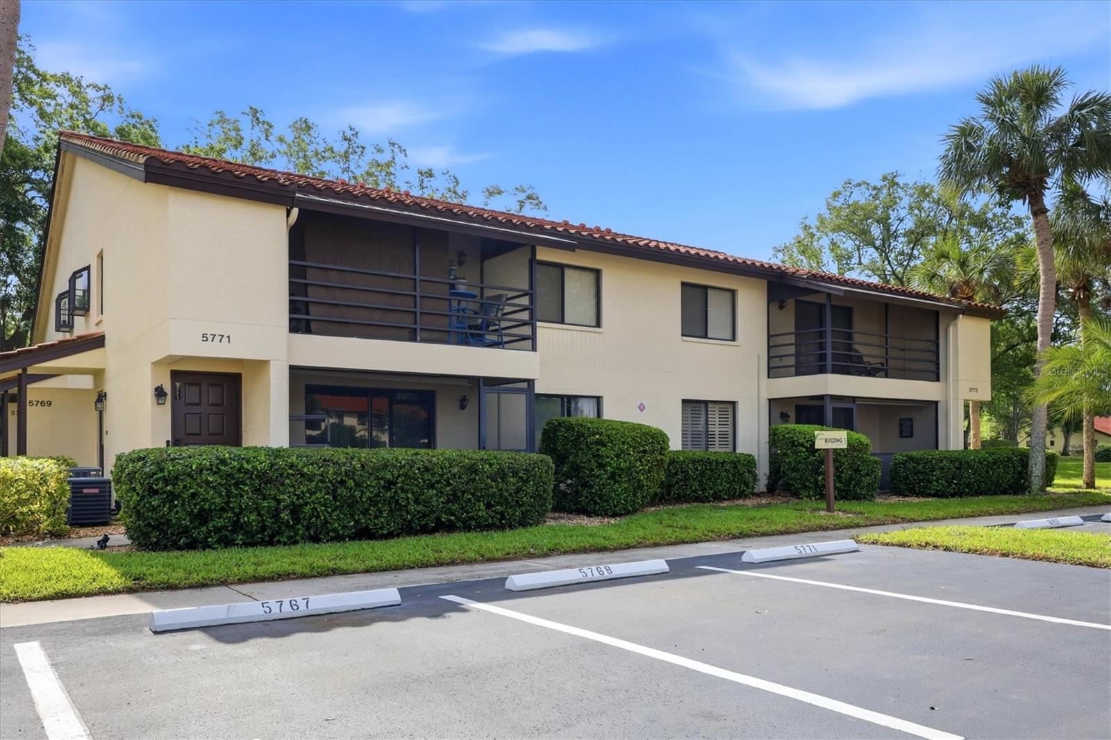 5765 GARDENS DR, SARASOTA, FL, 34243