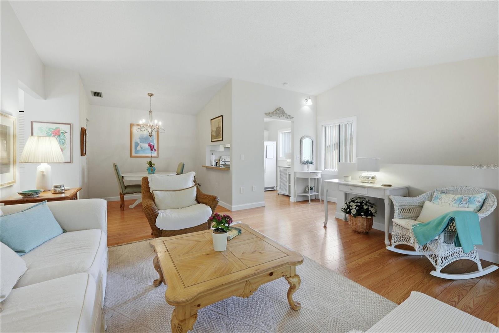 5765 GARDENS DR, SARASOTA, FL, 34243
