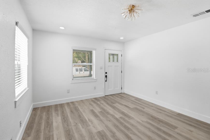 5345 AVON CT, ORLANDO, FL, 32807