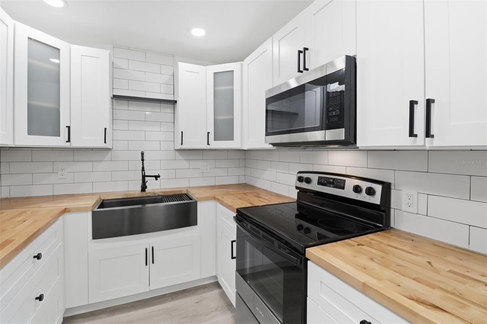 5345 AVON CT, ORLANDO, FL, 32807