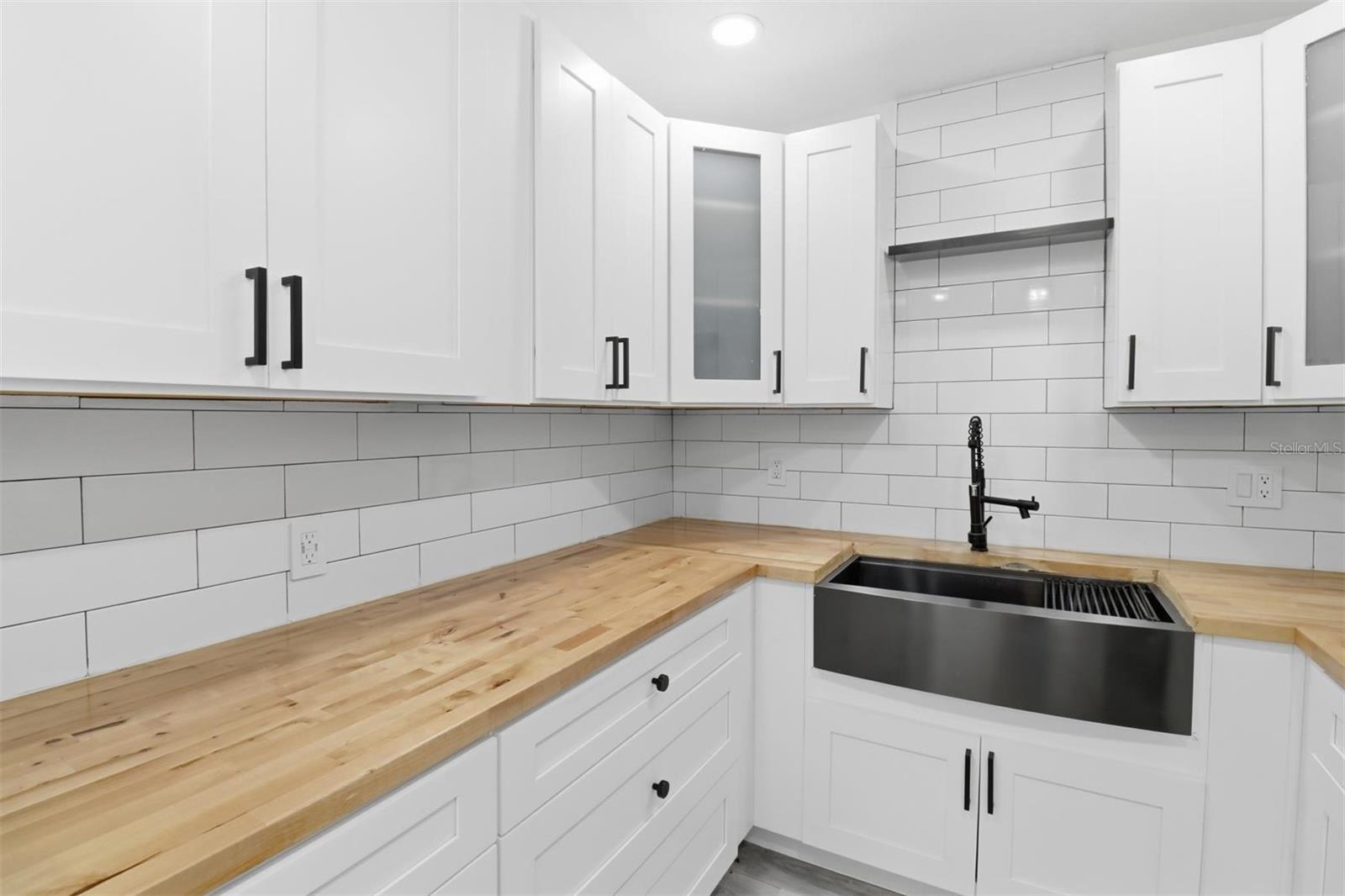 5345 AVON CT, ORLANDO, FL, 32807