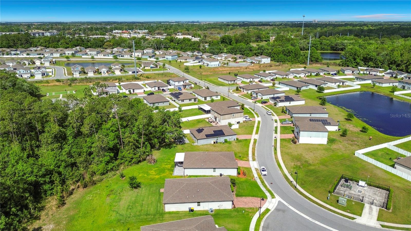 525 VISTA VILLAGES BLVD, DAVENPORT, FL, 33896