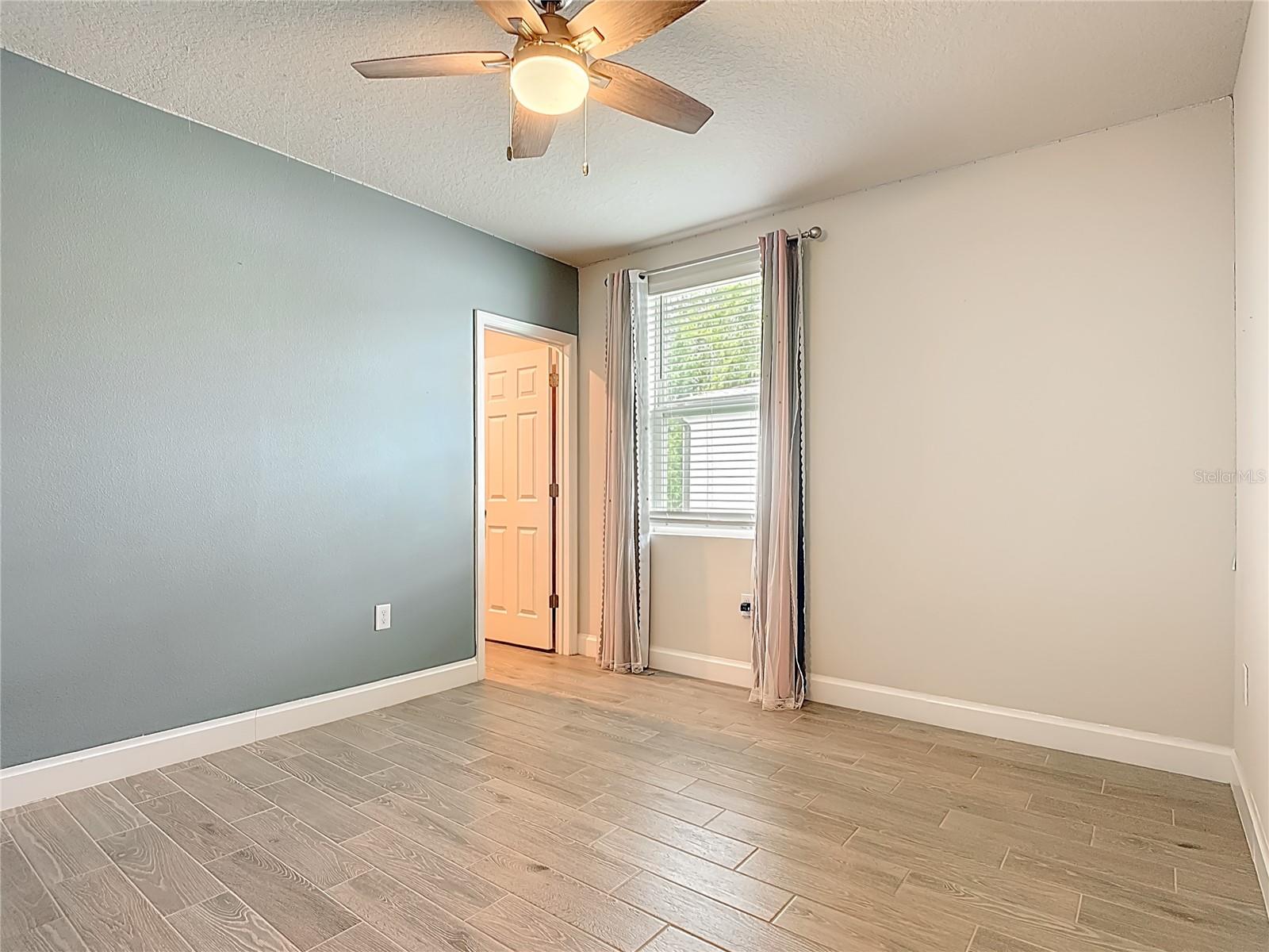 525 VISTA VILLAGES BLVD, DAVENPORT, FL, 33896