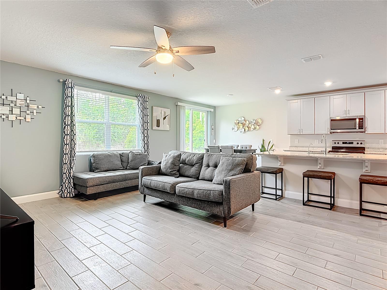 525 VISTA VILLAGES BLVD, DAVENPORT, FL, 33896