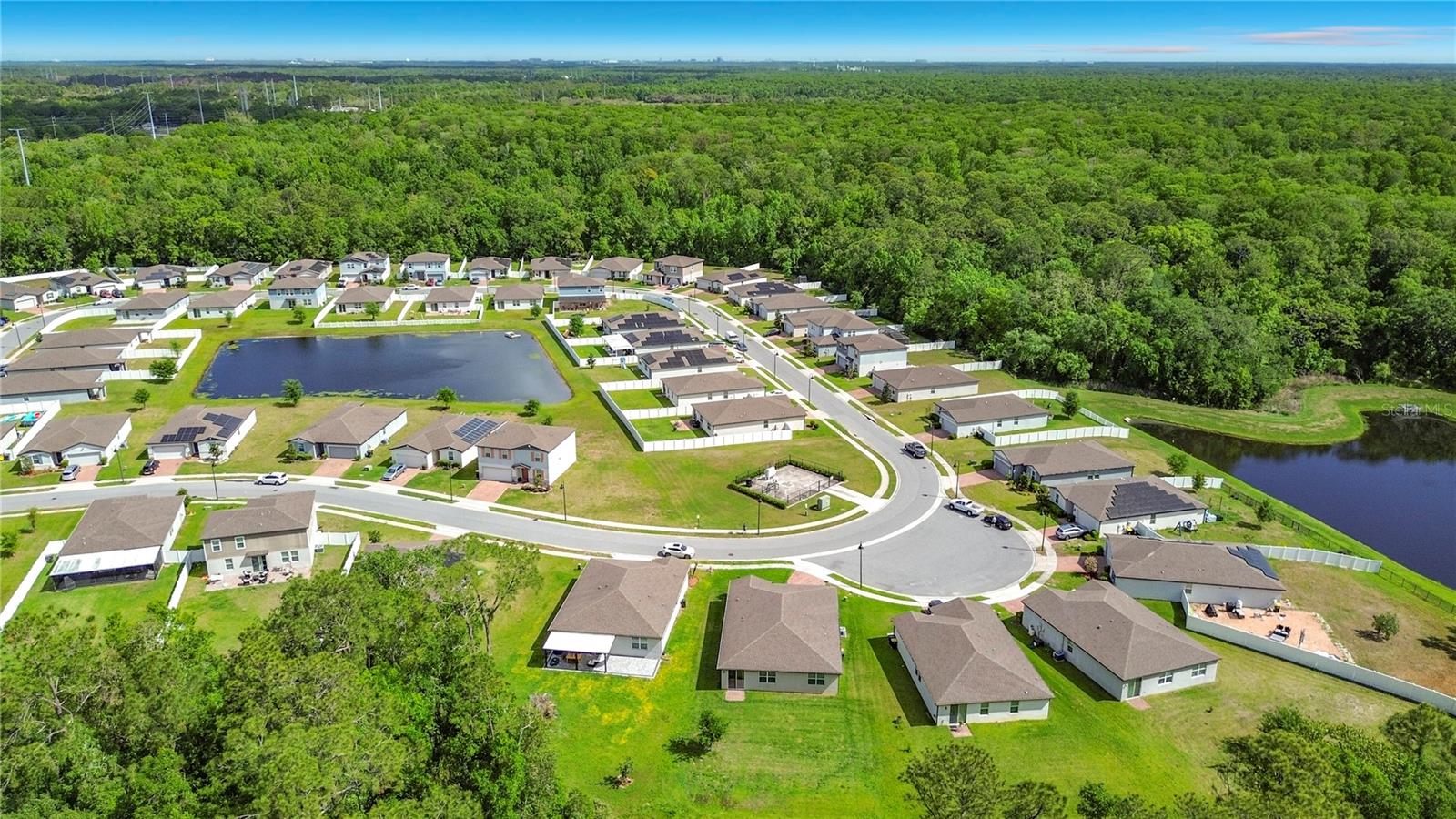 525 VISTA VILLAGES BLVD, DAVENPORT, FL, 33896