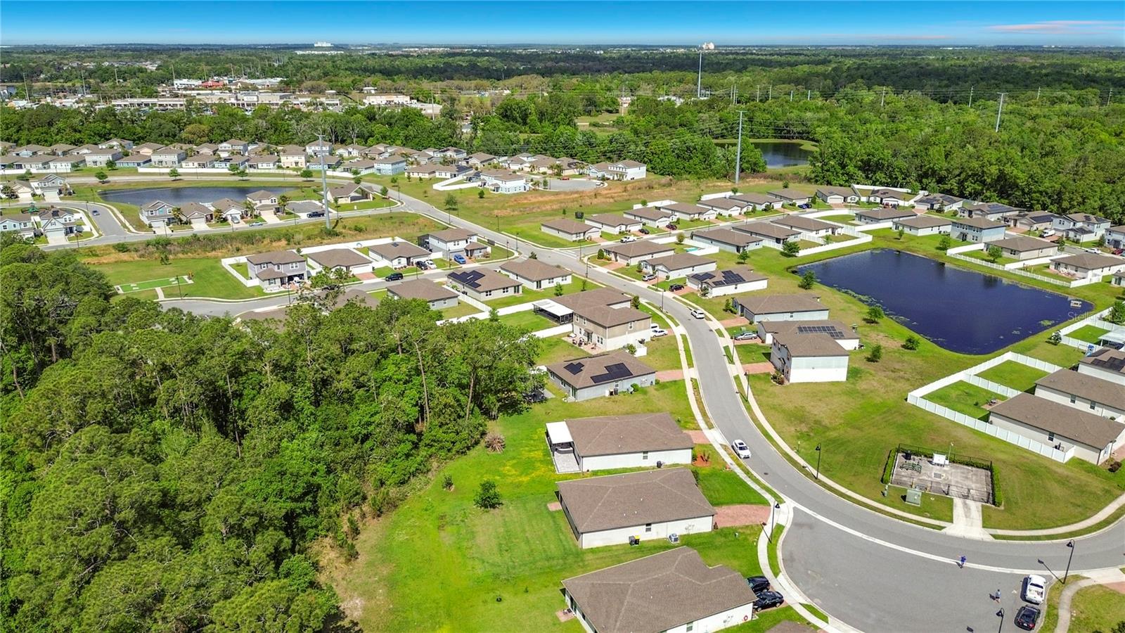 525 VISTA VILLAGES BLVD, DAVENPORT, FL, 33896