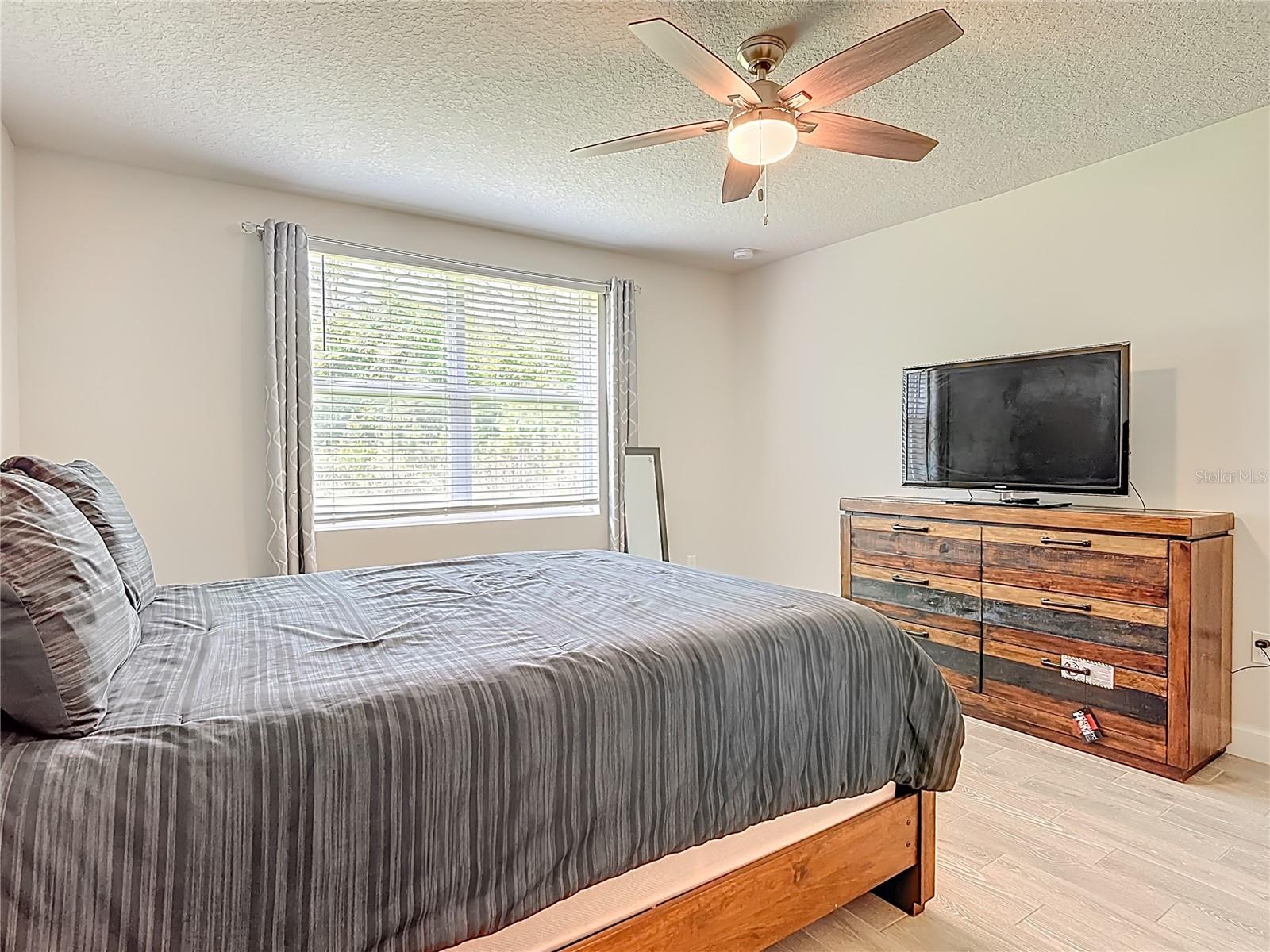 525 VISTA VILLAGES BLVD, DAVENPORT, FL, 33896