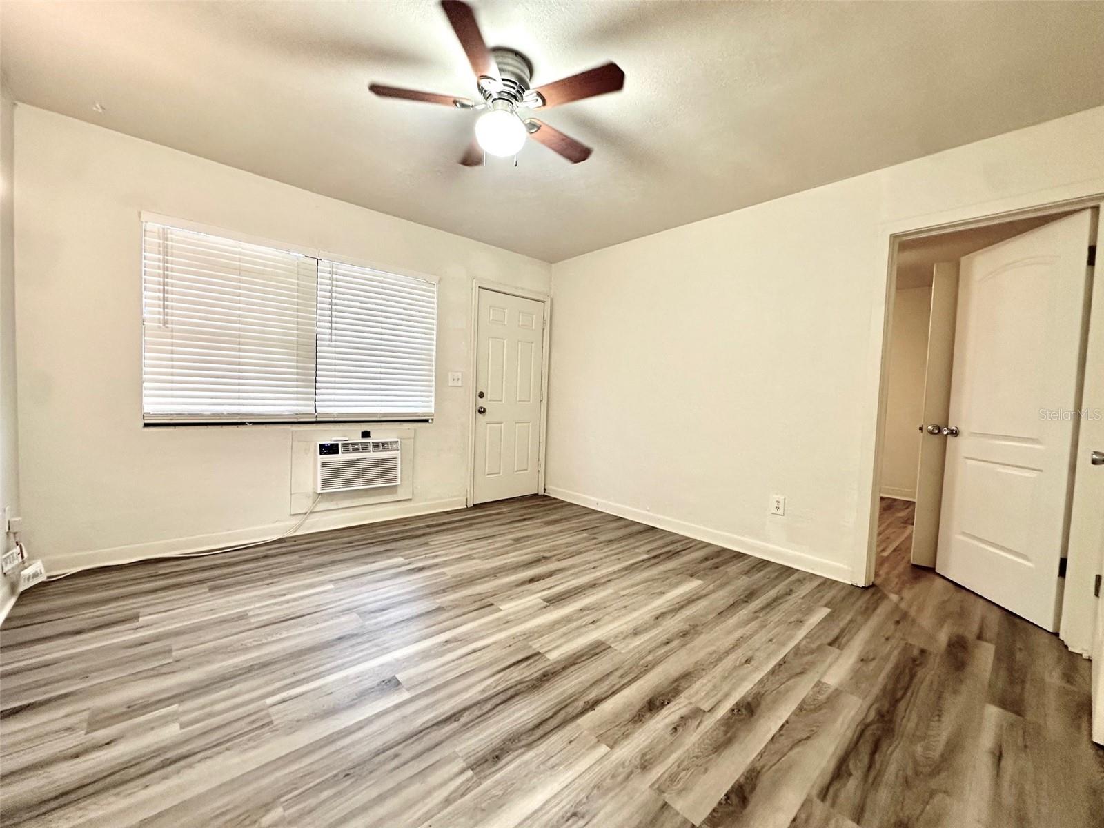 1102 SUNSET POINT RD #2, CLEARWATER, FL, 33755