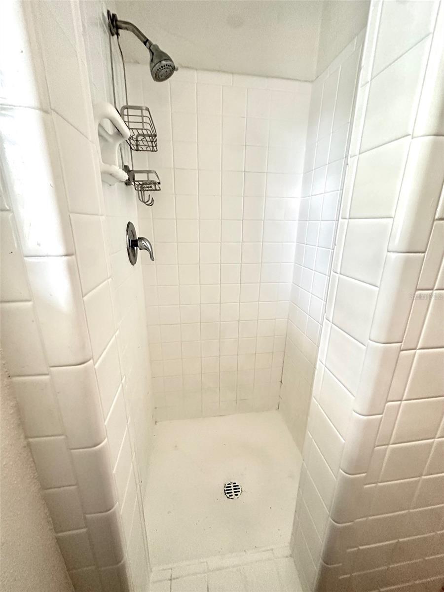1102 SUNSET POINT RD #2, CLEARWATER, FL, 33755