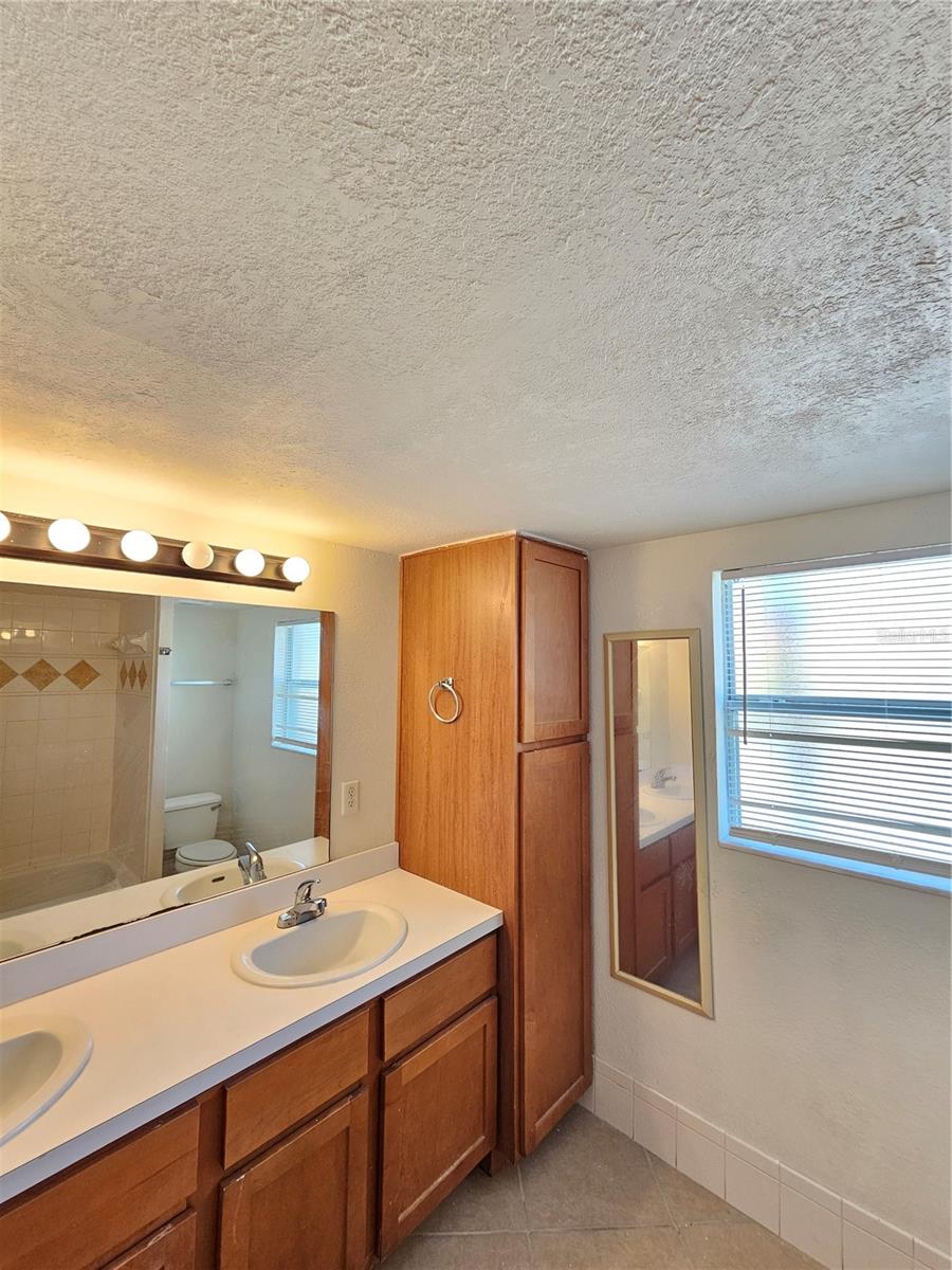 1365 DREW ST #102, CLEARWATER, FL, 33755