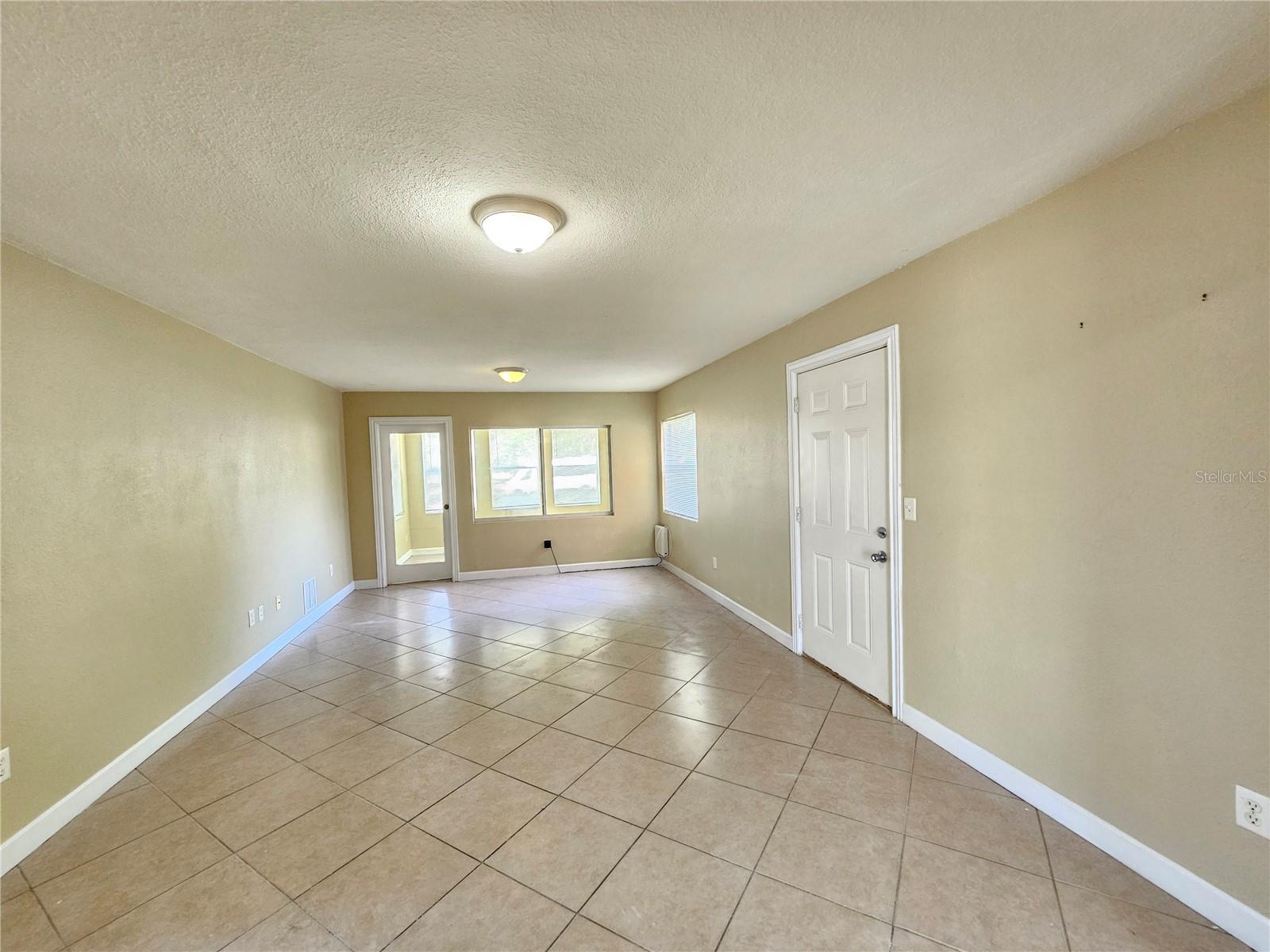 1365 DREW ST #102, CLEARWATER, FL, 33755