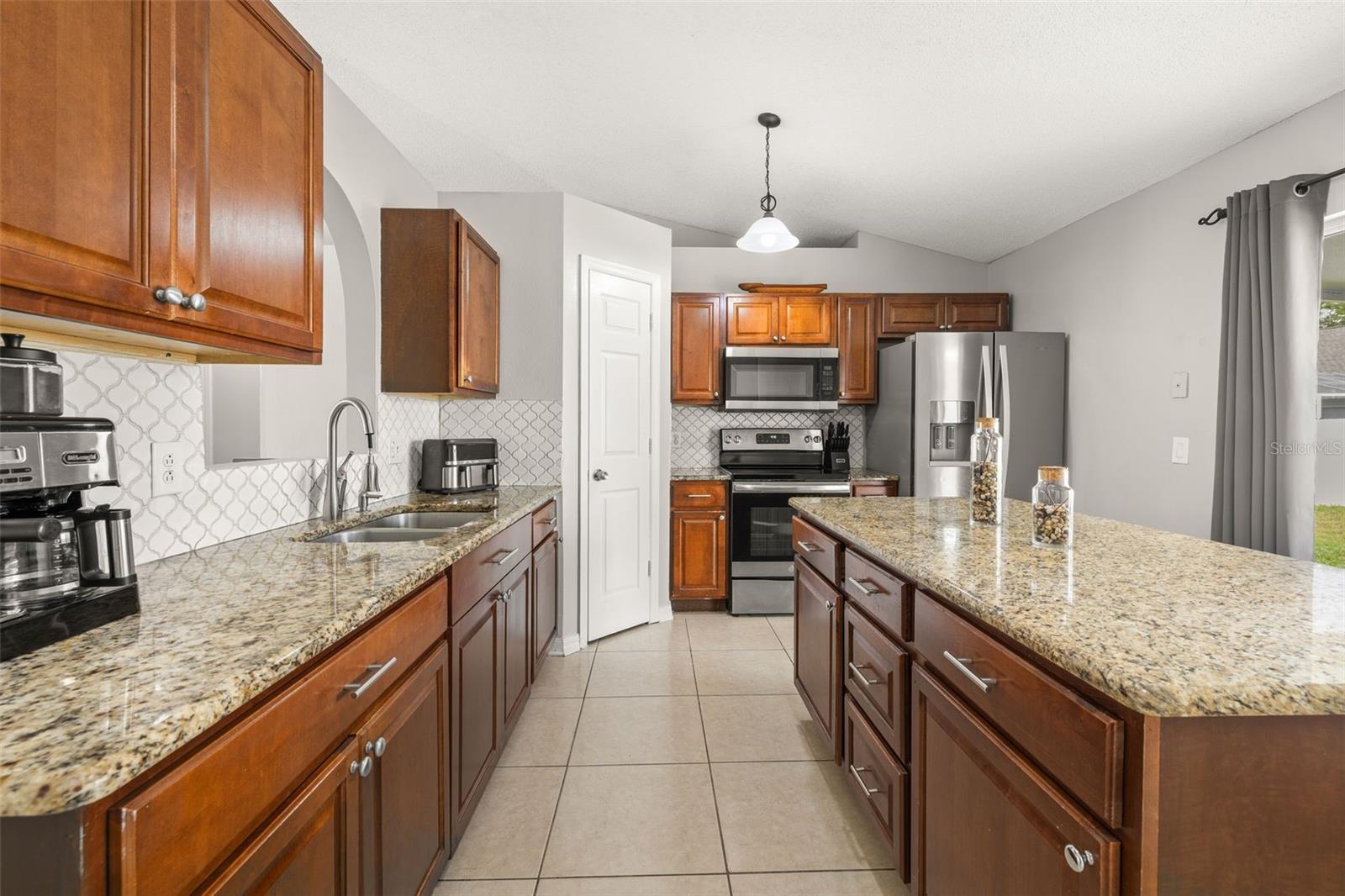 638 BASINGSTOKE CT, KISSIMMEE, FL, 34758