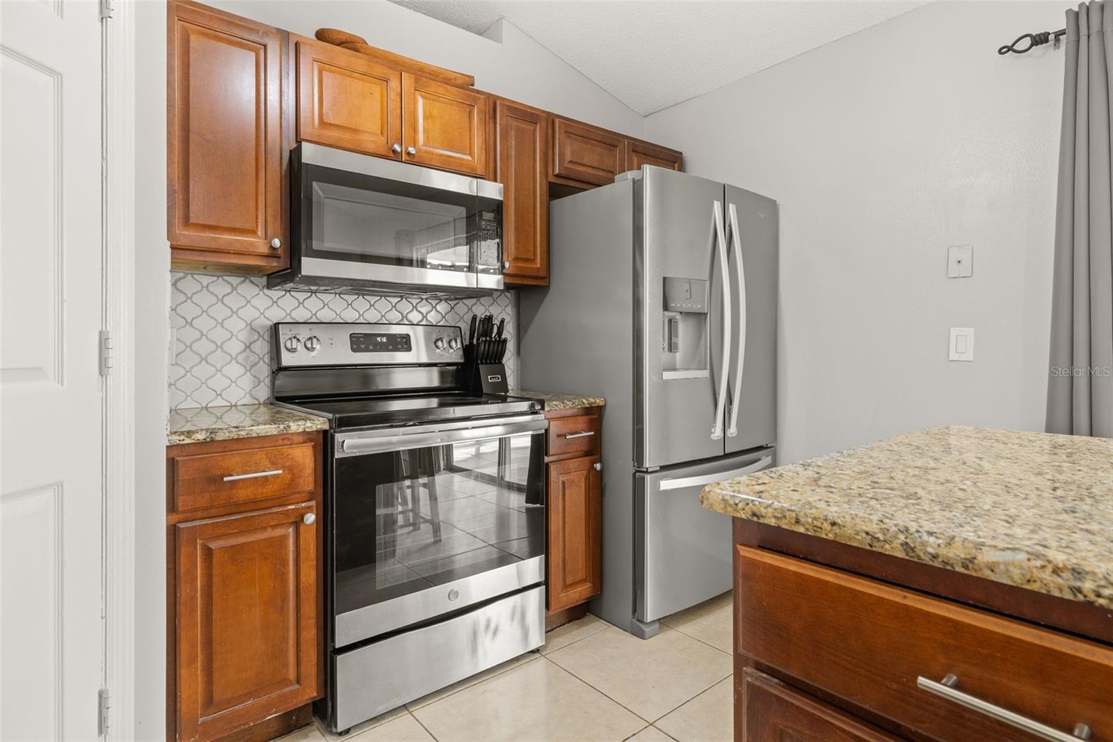 638 BASINGSTOKE CT, KISSIMMEE, FL, 34758