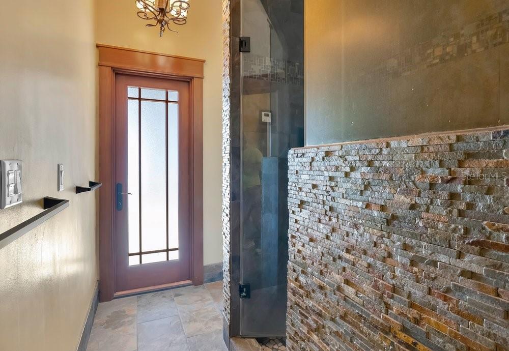 10577 DOWN LAKEVIEW CIR, WINDERMERE, FL, 34786