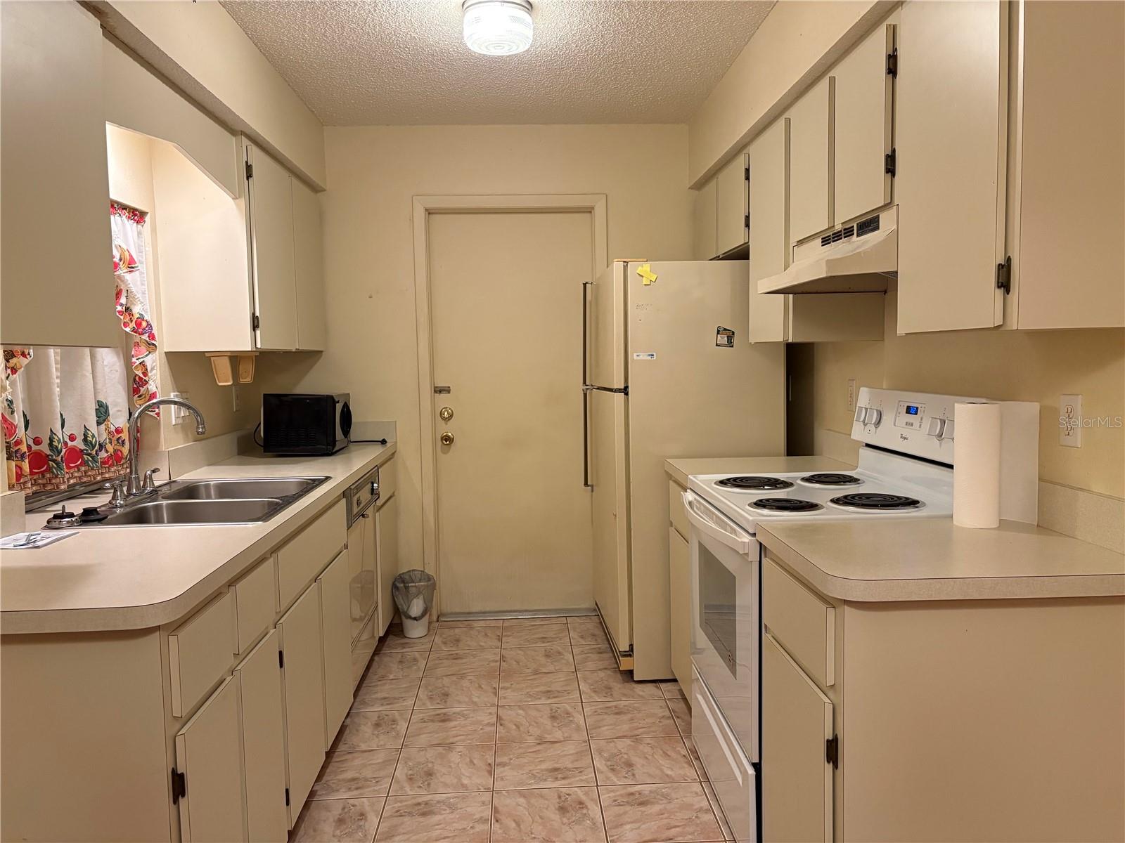 PORT CHARLOTTE SEC 079, PORT CHARLOTTE, FL, 33948