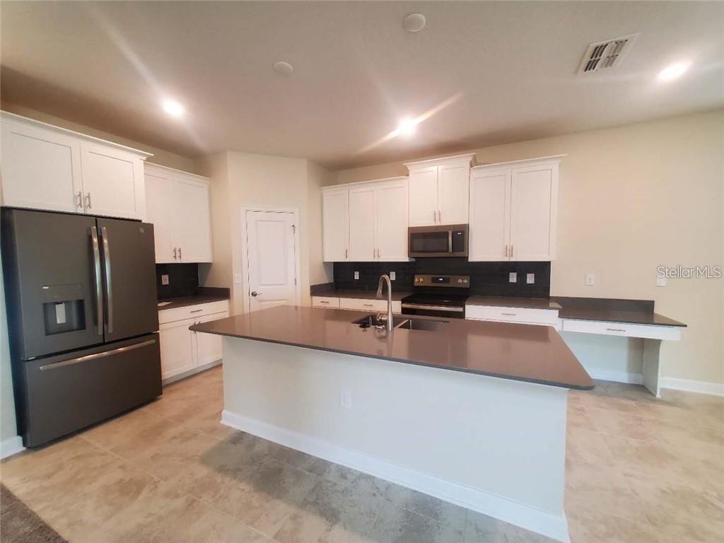 11211 HISTORY AVE, ORLANDO, FL, 32832