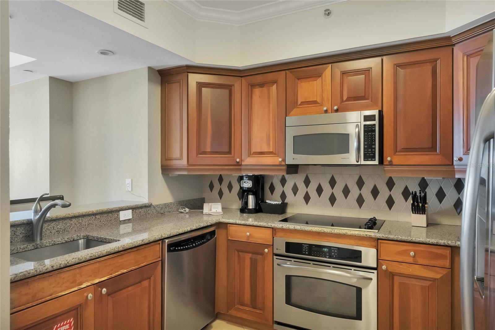 7593 GATHERING DR #206, REUNION, FL, 34747