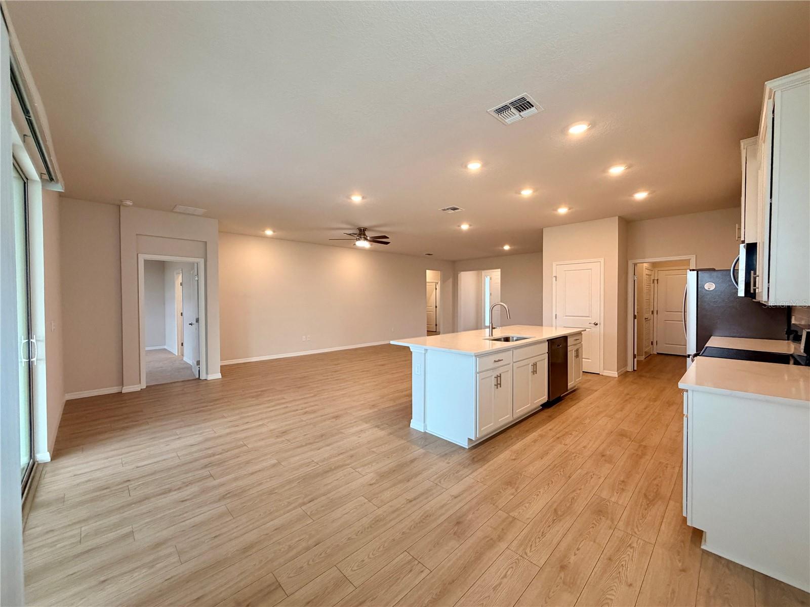 18241 BEACH RANCH TER, LAKEWOOD RANCH, FL, 34211