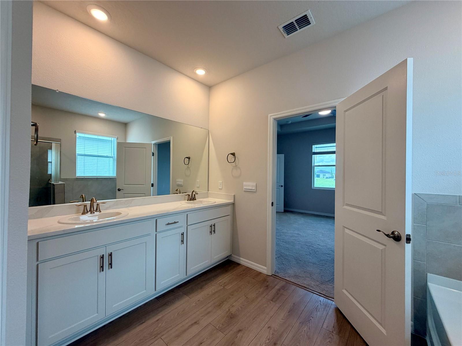 18241 BEACH RANCH TER, LAKEWOOD RANCH, FL, 34211