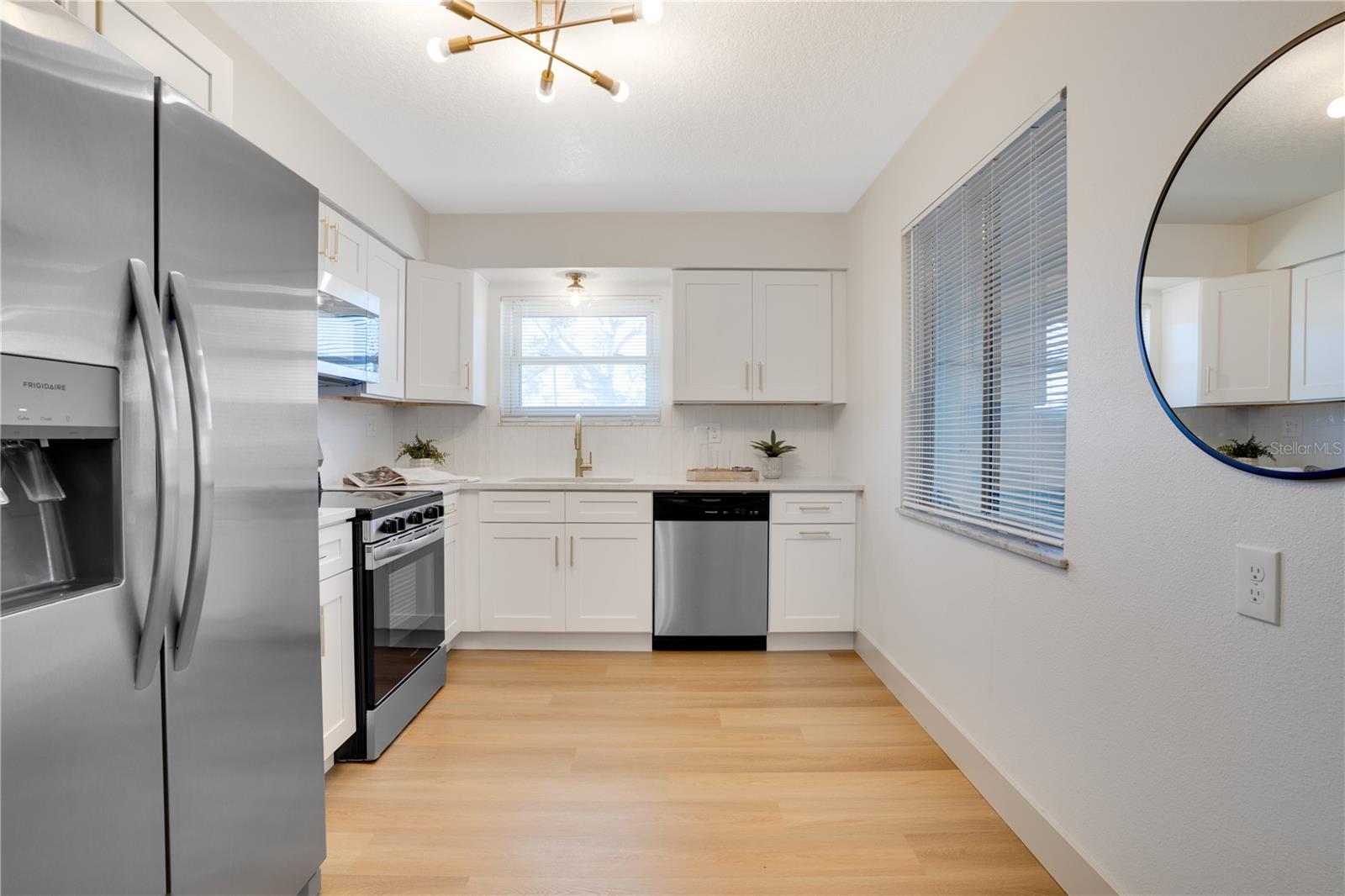 1609 COUNCIL DR, SUN CITY CENTER, FL, 33573