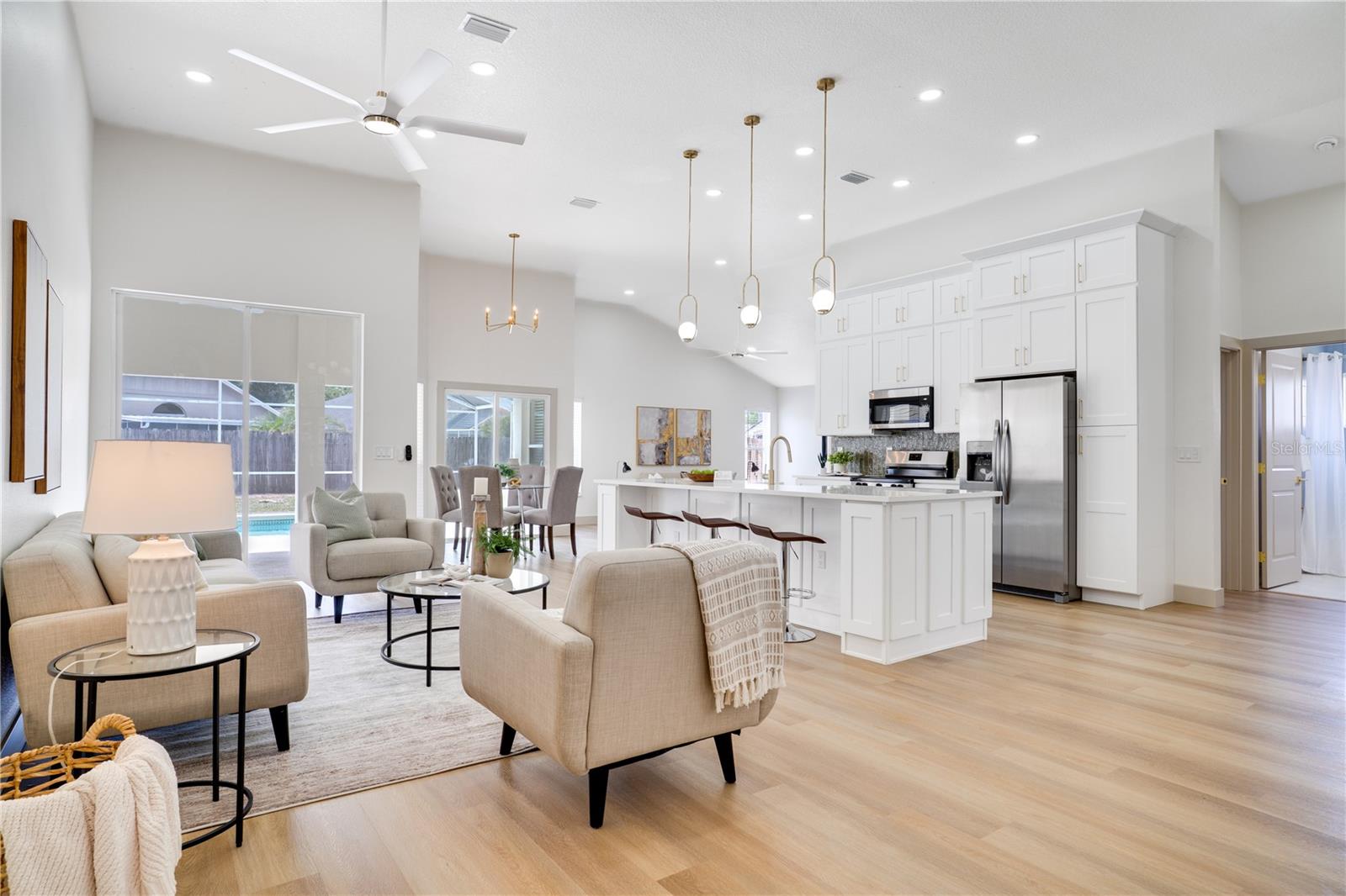 8910 WESTBAY BLVD, TAMPA, FL, 33615