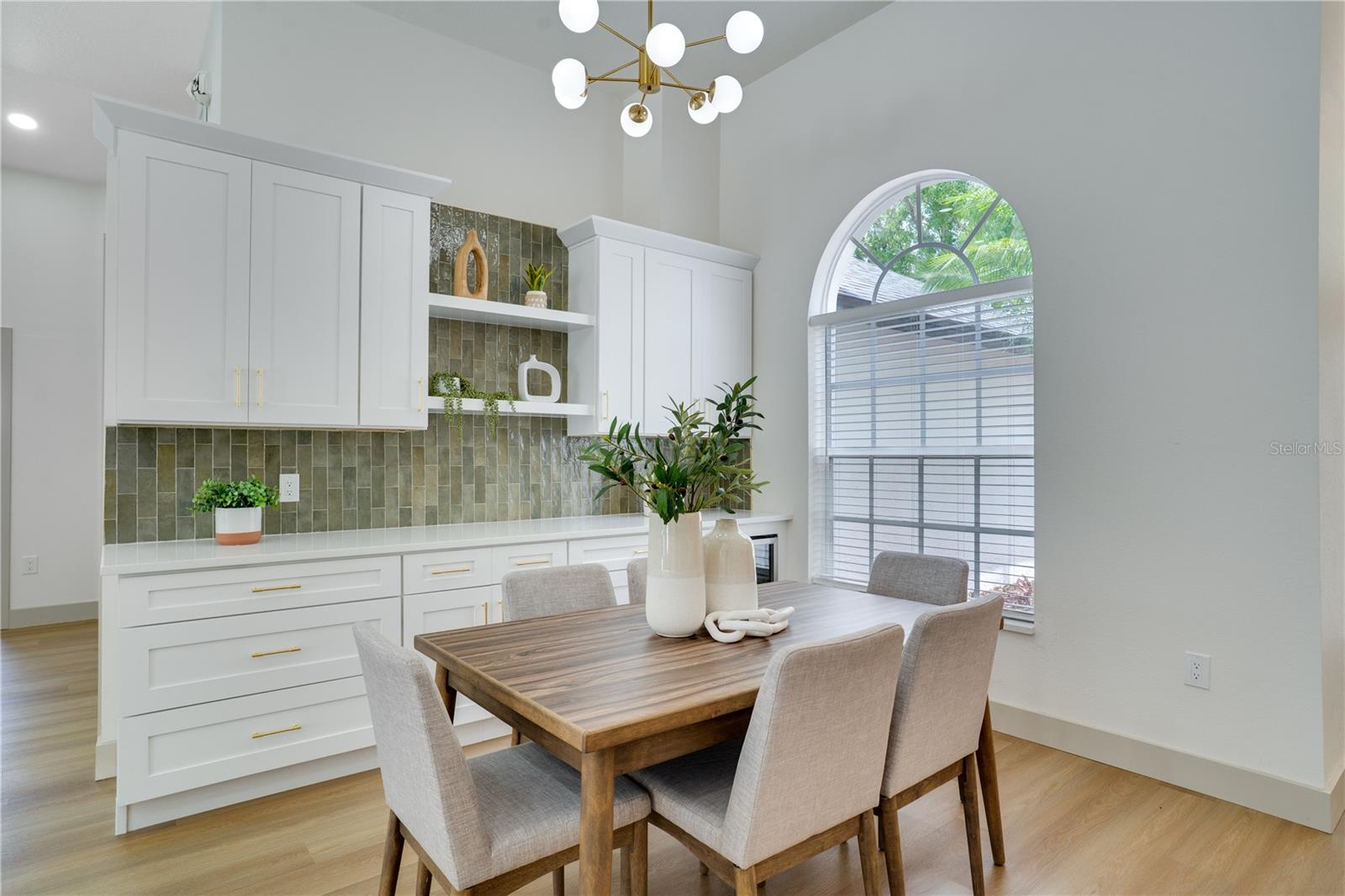 8910 WESTBAY BLVD, TAMPA, FL, 33615