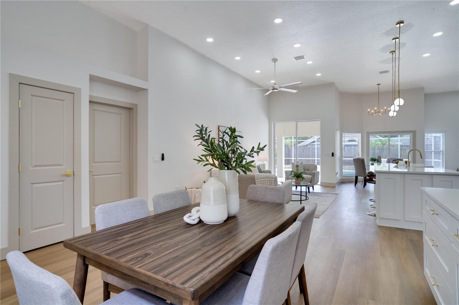 8910 WESTBAY BLVD, TAMPA, FL, 33615