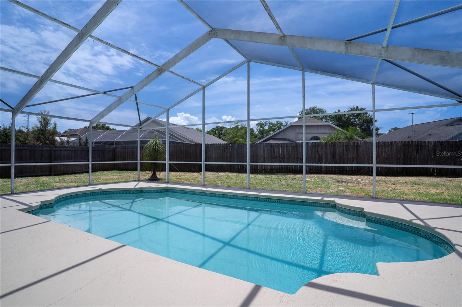 8910 WESTBAY BLVD, TAMPA, FL, 33615