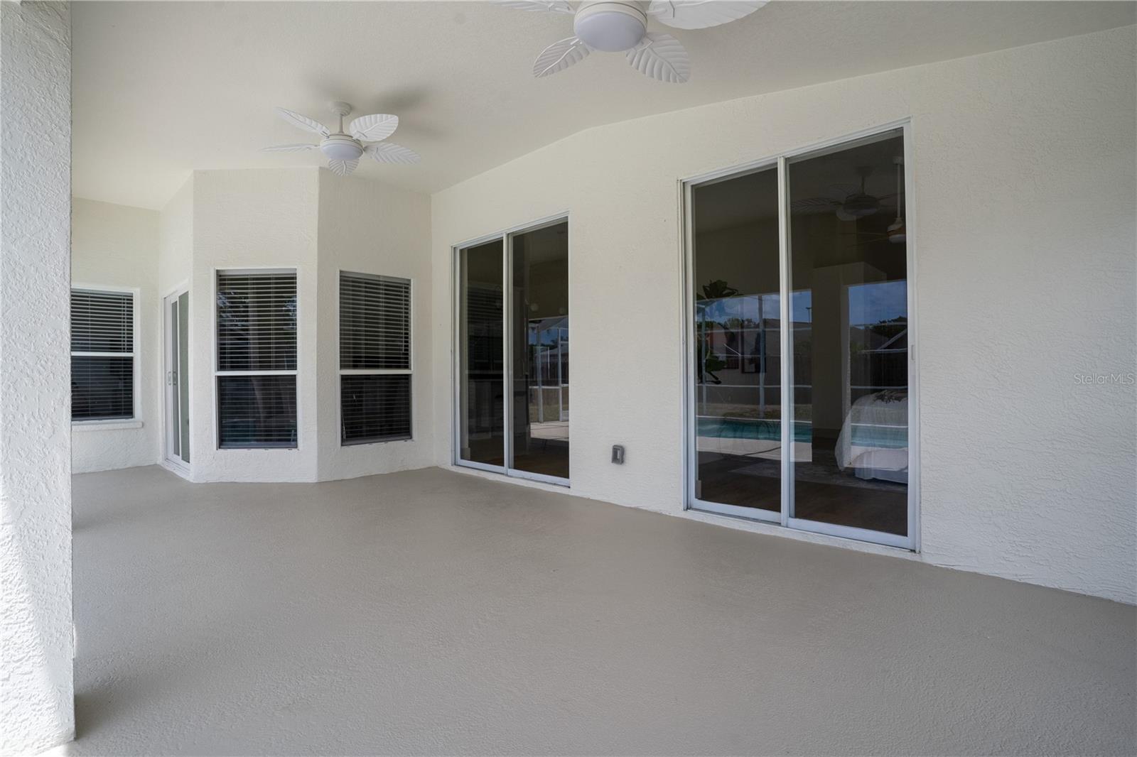 8910 WESTBAY BLVD, TAMPA, FL, 33615